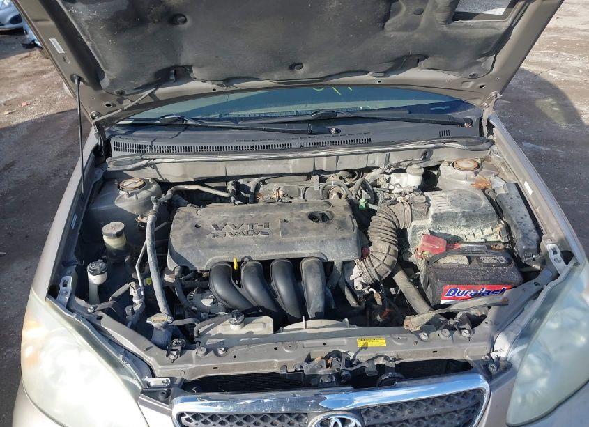 Photo 10 of 2005 Toyota Corolla LE (VIN 1NXBR32E95Z546669)