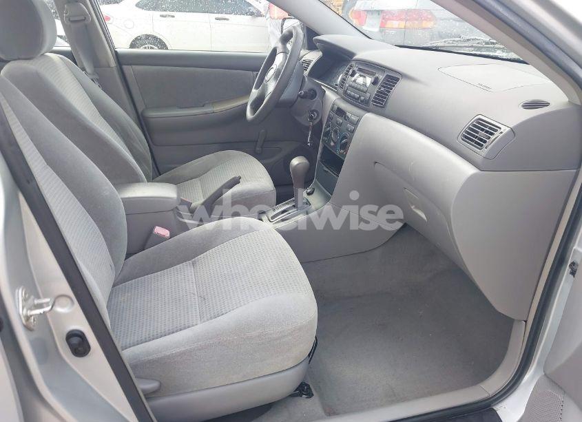 Photo 5 of 2005 Toyota Corolla CE (VIN 1NXBR32E95Z564296)