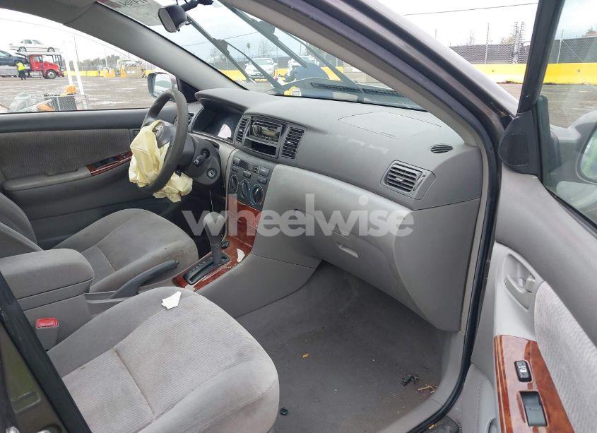 Photo 5 of 2005 Toyota Corolla LE (VIN 1NXBR32E95Z566128)