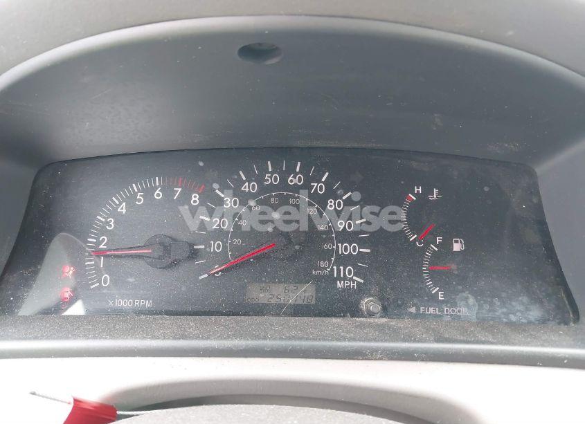 Photo 7 of 2005 Toyota Corolla LE (VIN 1NXBR32E95Z566128)