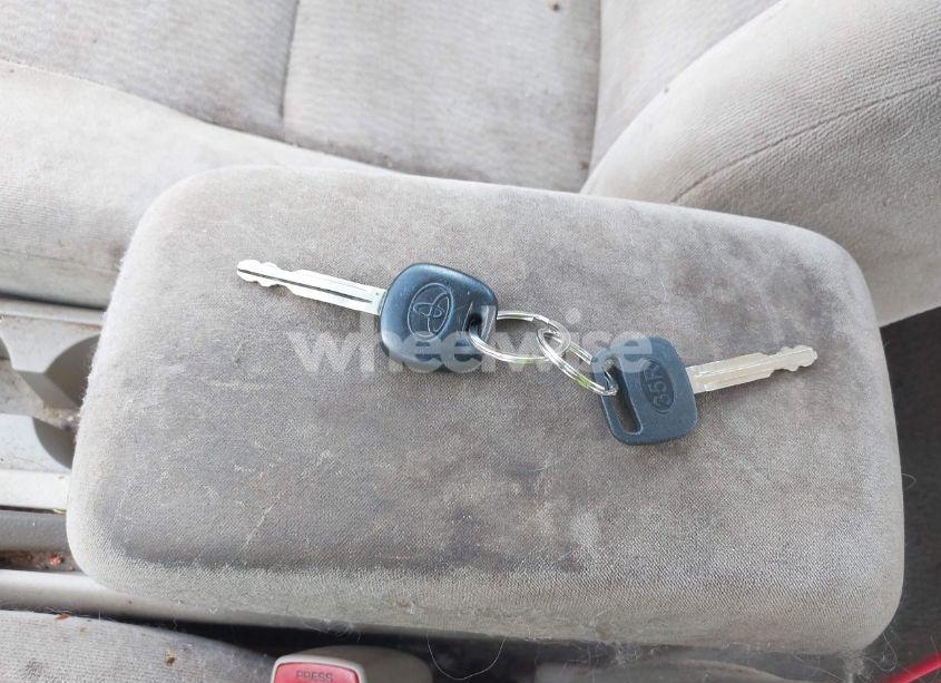 Photo 11 of 2006 Toyota Corolla LE (VIN 1NXBR32E96Z589121)