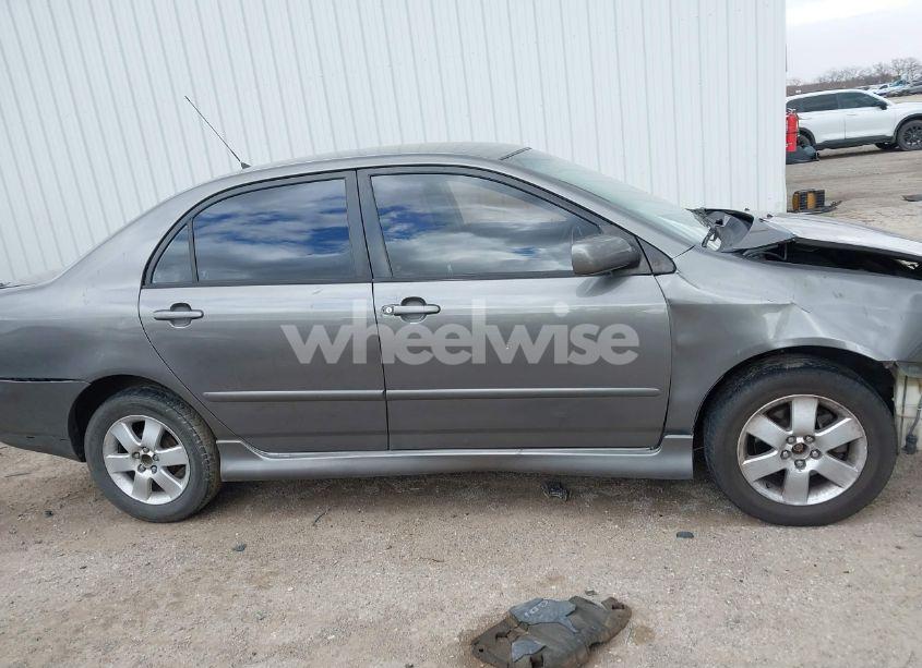 Photo 13 of 2006 Toyota Corolla S (VIN 1NXBR32E96Z619136)