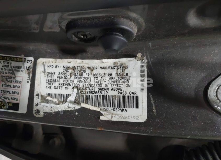 Photo 9 of 2006 Toyota Corolla LE (VIN 1NXBR32E96Z668112)