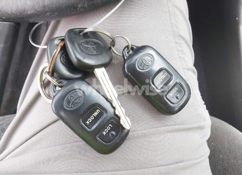 Photo 11 of 2006 Toyota Corolla S (VIN 1NXBR32E96Z686691)