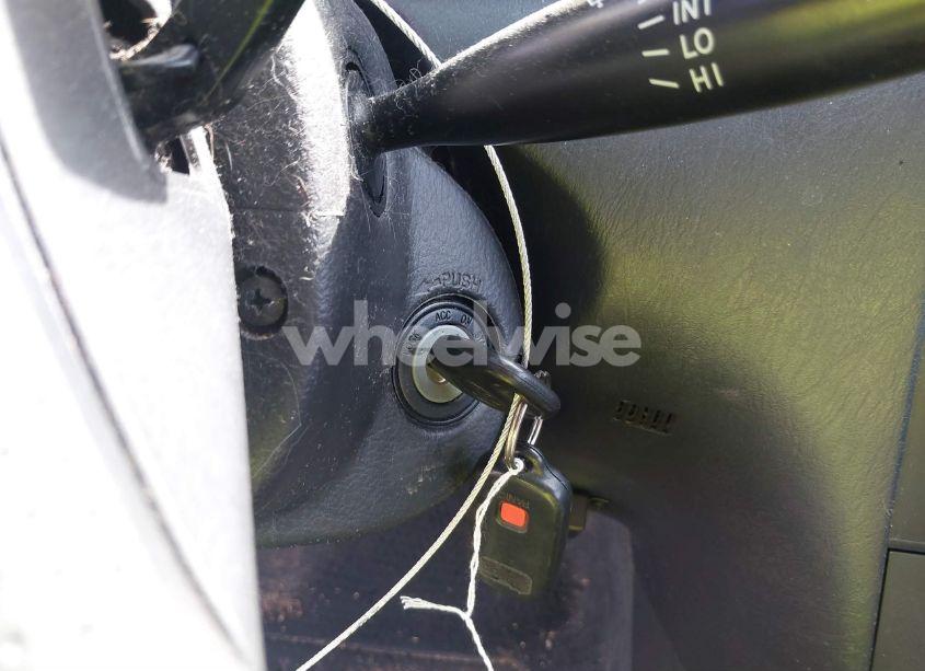 Photo 11 of 2006 Toyota Corolla S (VIN 1NXBR32E96Z702131)