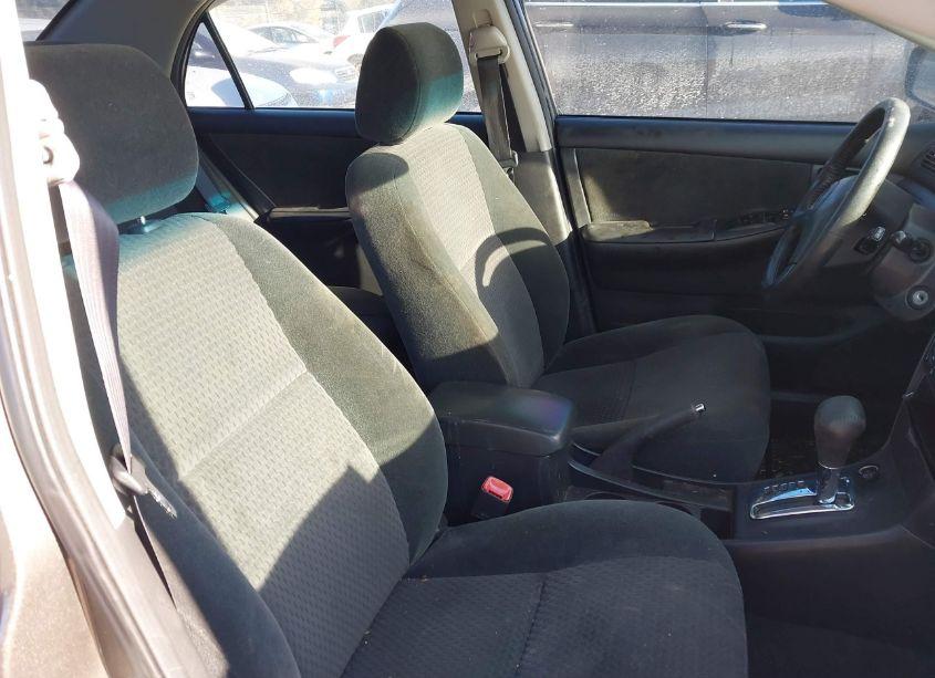 Photo 17 of 2006 Toyota Corolla S (VIN 1NXBR32E96Z747702)