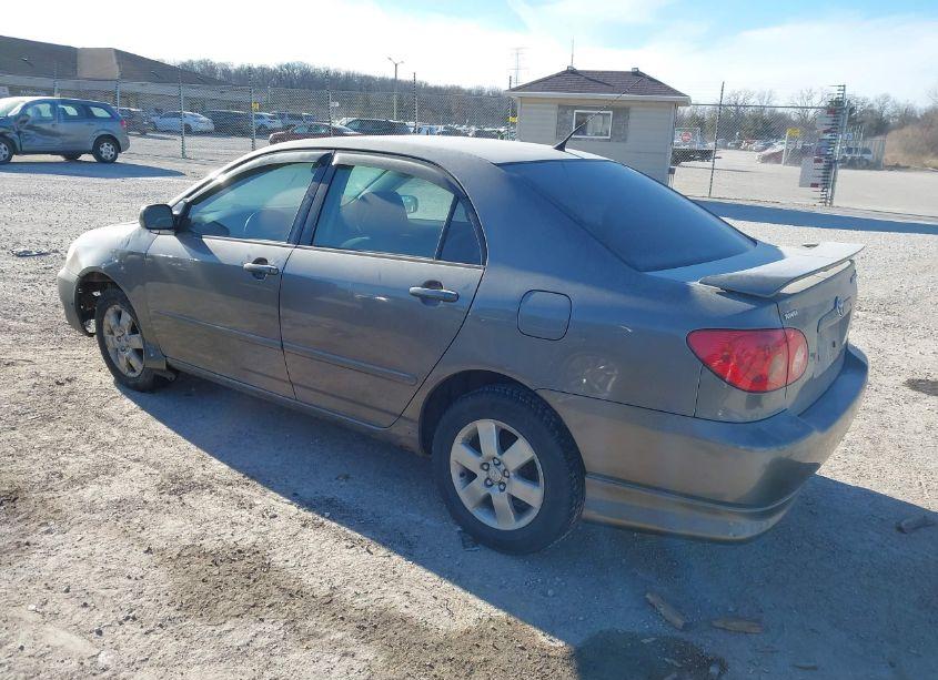 Photo 3 of 2006 Toyota Corolla S (VIN 1NXBR32E96Z747702)