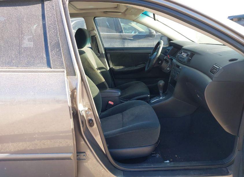 Photo 5 of 2006 Toyota Corolla S (VIN 1NXBR32E96Z747702)