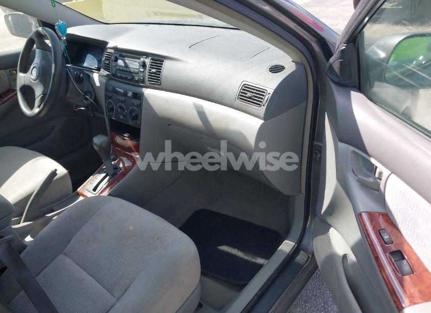 Photo 5 of 2006 Toyota Corolla LE (VIN 1NXBR32E96Z757744)