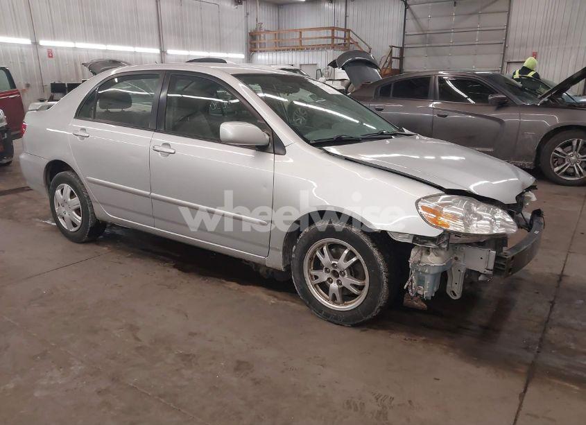 2007 Toyota Corolla LE (VIN 1NXBR32E97Z877819) main photo