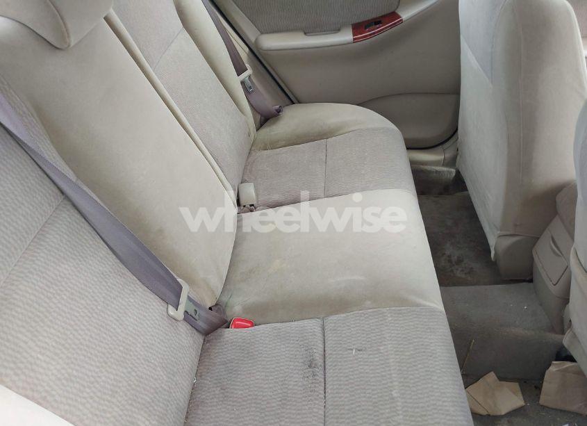 Photo 8 of 2007 Toyota Corolla LE (VIN 1NXBR32E97Z909524)