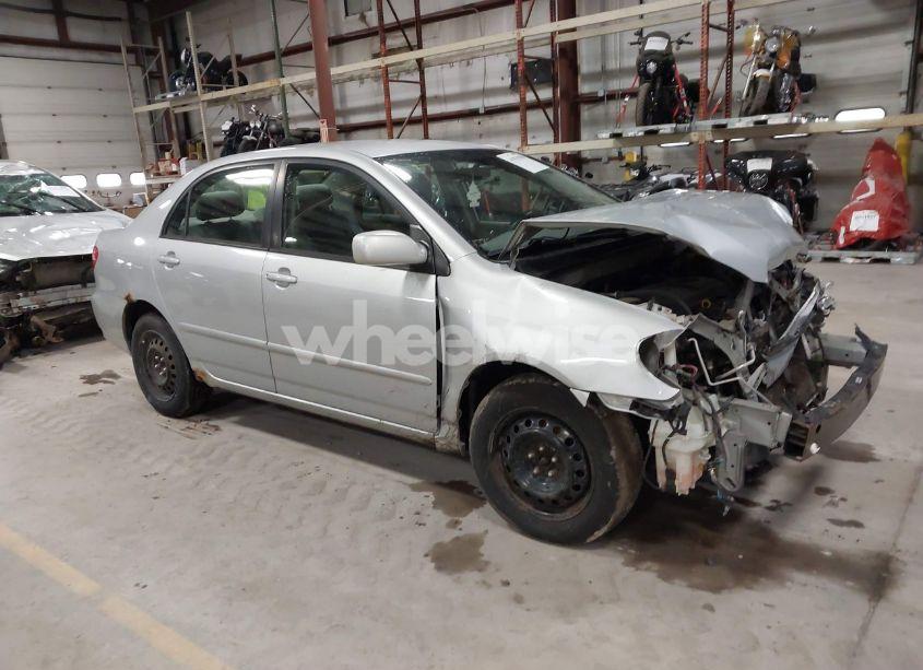 2007 Toyota Corolla LE (VIN 1NXBR32E97Z914089) main photo