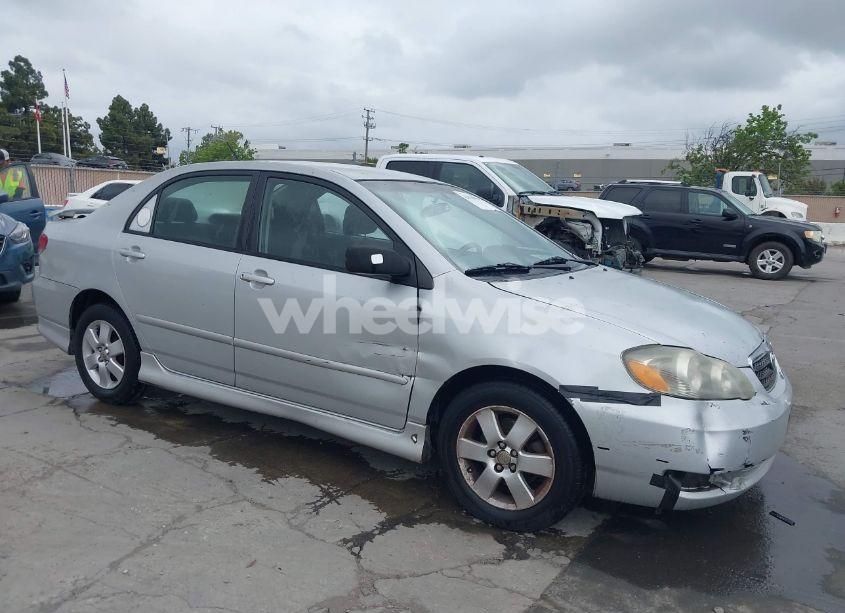 2008 Toyota Corolla S (VIN 1NXBR32E98Z023883) main photo