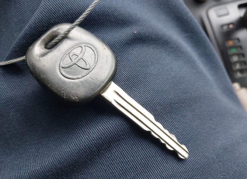 Photo 11 of 2008 Toyota Corolla CE (VIN 1NXBR32E98Z937437)