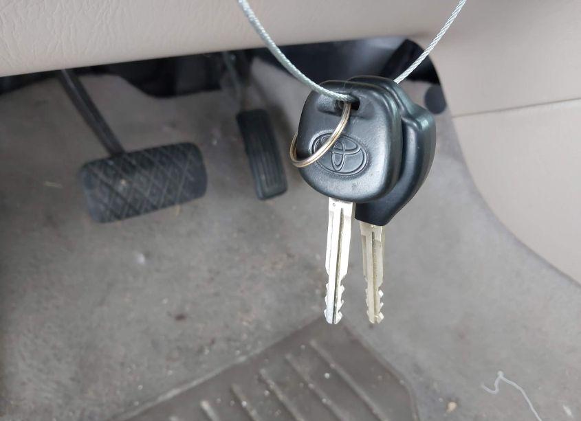 Photo 11 of 2008 Toyota Corolla CE (VIN 1NXBR32E98Z980370)