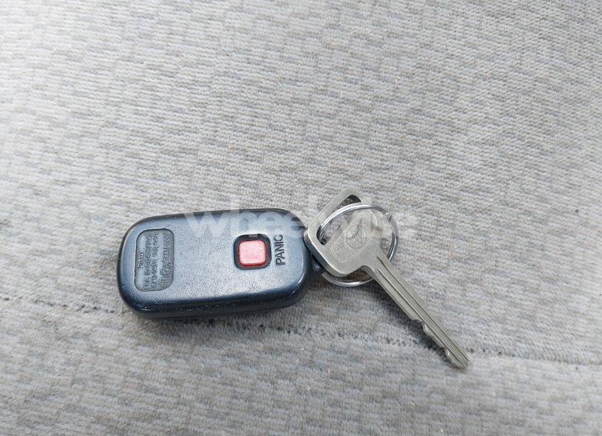 Photo 11 of 2003 Toyota Corolla LE (VIN 1NXBR32EX3Z043729)