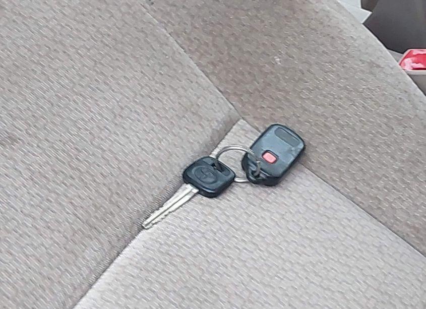 Photo 11 of 2003 Toyota Corolla LE (VIN 1NXBR32EX3Z072163)