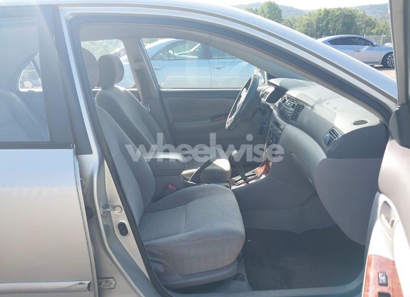 Photo 5 of 2003 Toyota Corolla LE (VIN 1NXBR32EX3Z133236)