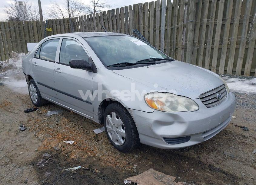 2003 Toyota Corolla CE (VIN 1NXBR32EX3Z142714) main photo
