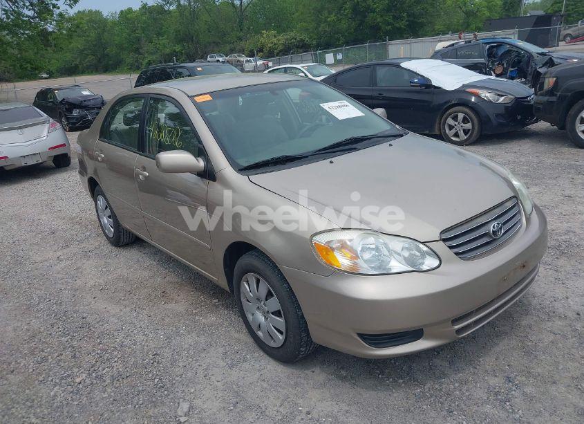 2004 Toyota Corolla LE (VIN 1NXBR32EX4Z195060) main photo