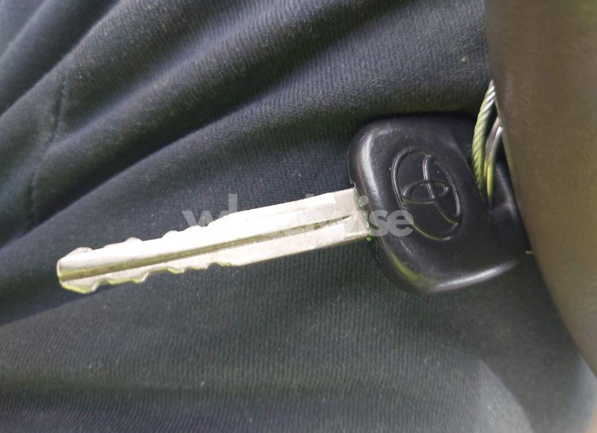 Photo 11 of 2004 Toyota Corolla LE (VIN 1NXBR32EX4Z195060)