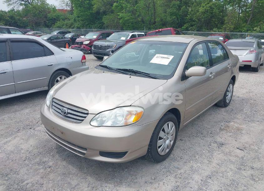 Photo 2 of 2004 Toyota Corolla LE (VIN 1NXBR32EX4Z195060)