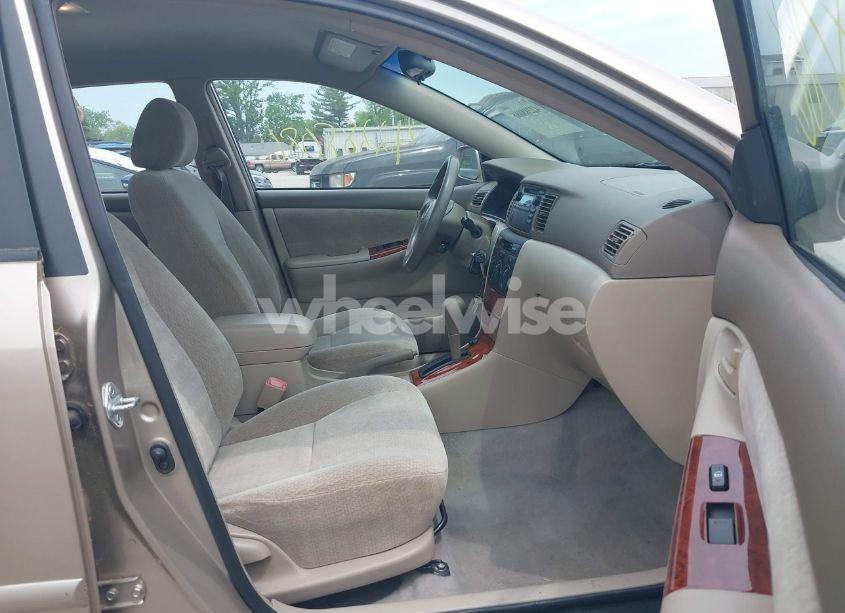 Photo 5 of 2004 Toyota Corolla LE (VIN 1NXBR32EX4Z195060)