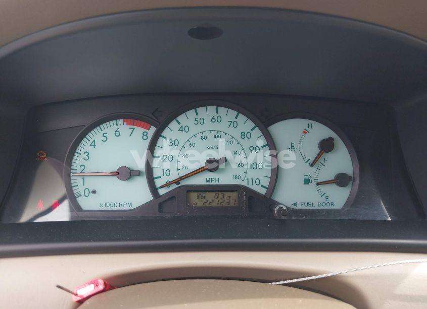 Photo 7 of 2004 Toyota Corolla LE (VIN 1NXBR32EX4Z195060)