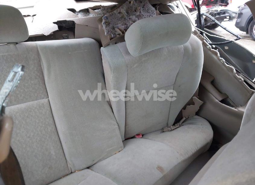 Photo 8 of 2004 Toyota Corolla CE (VIN 1NXBR32EX4Z233936)