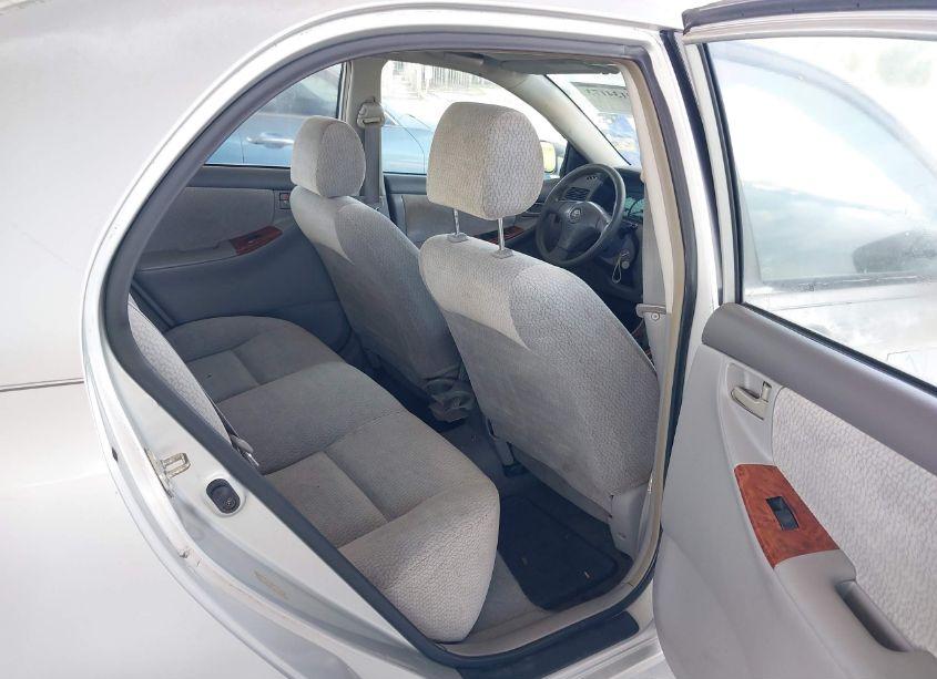 Photo 8 of 2004 Toyota Corolla LE (VIN 1NXBR32EX4Z339254)