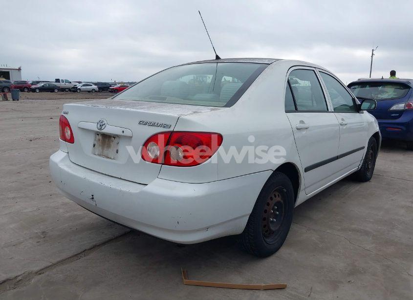 Photo 4 of 2005 Toyota Corolla CE (VIN 1NXBR32EX5Z352037)