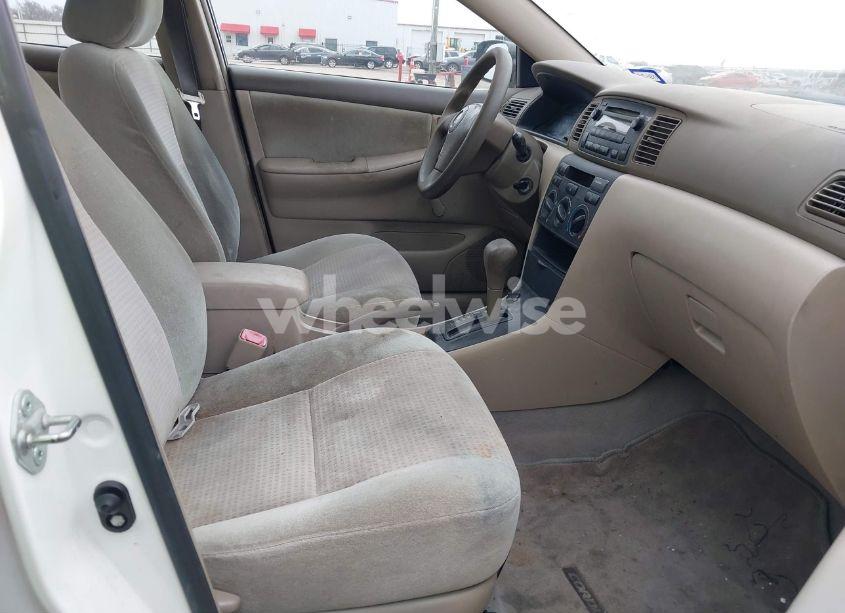 Photo 5 of 2005 Toyota Corolla CE (VIN 1NXBR32EX5Z352037)