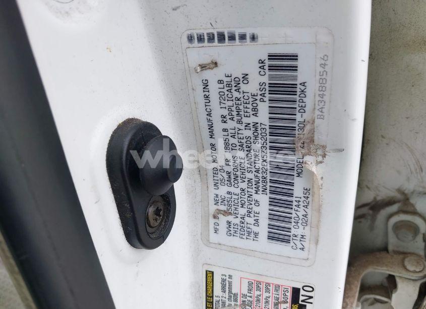 Photo 9 of 2005 Toyota Corolla CE (VIN 1NXBR32EX5Z352037)