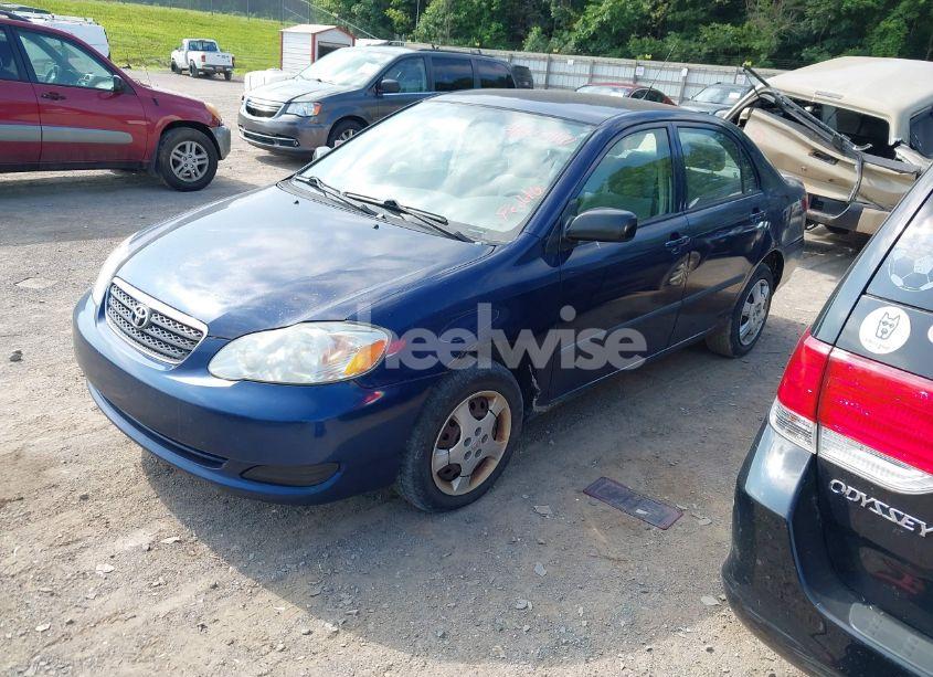 Photo 2 of 2005 Toyota Corolla CE (VIN 1NXBR32EX5Z358128)