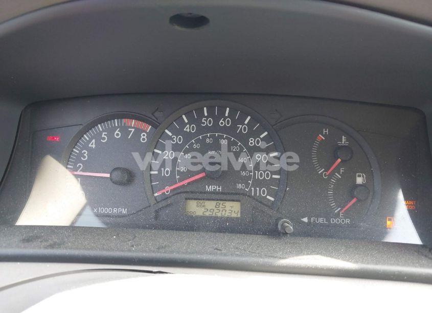 Photo 7 of 2005 Toyota Corolla CE (VIN 1NXBR32EX5Z358128)