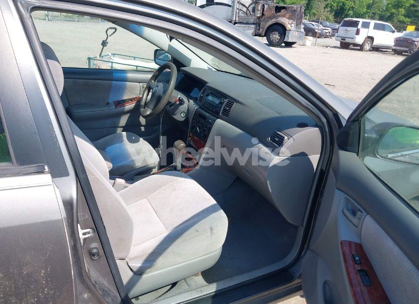 Photo 5 of 2005 Toyota Corolla LE (VIN 1NXBR32EX5Z385927)