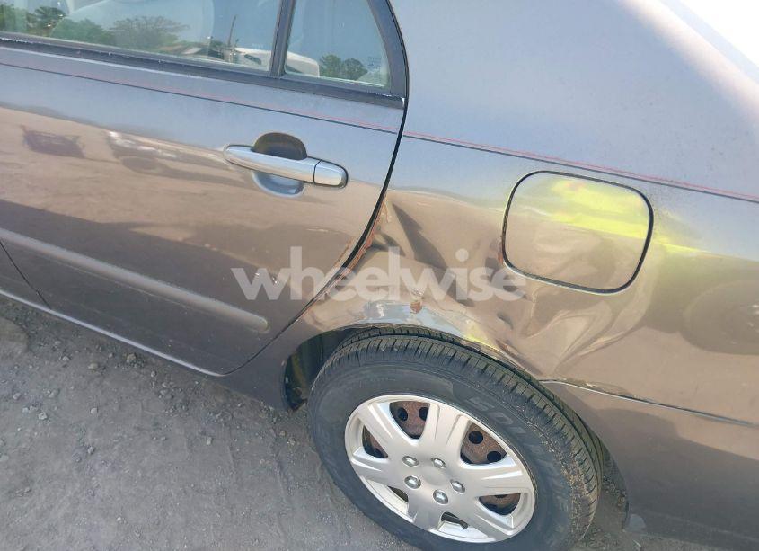 Photo 6 of 2005 Toyota Corolla LE (VIN 1NXBR32EX5Z385927)