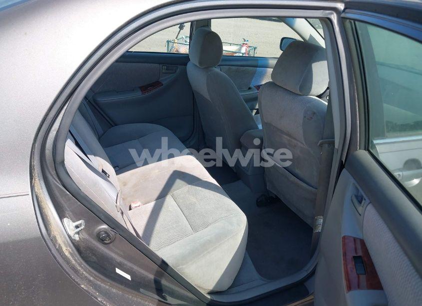 Photo 8 of 2005 Toyota Corolla LE (VIN 1NXBR32EX5Z385927)