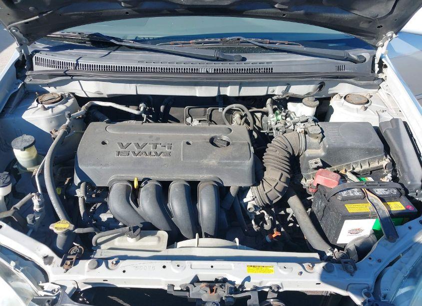 Photo 10 of 2005 Toyota Corolla LE (VIN 1NXBR32EX5Z421941)