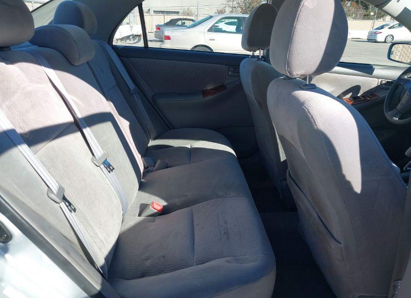 Photo 8 of 2005 Toyota Corolla LE (VIN 1NXBR32EX5Z421941)