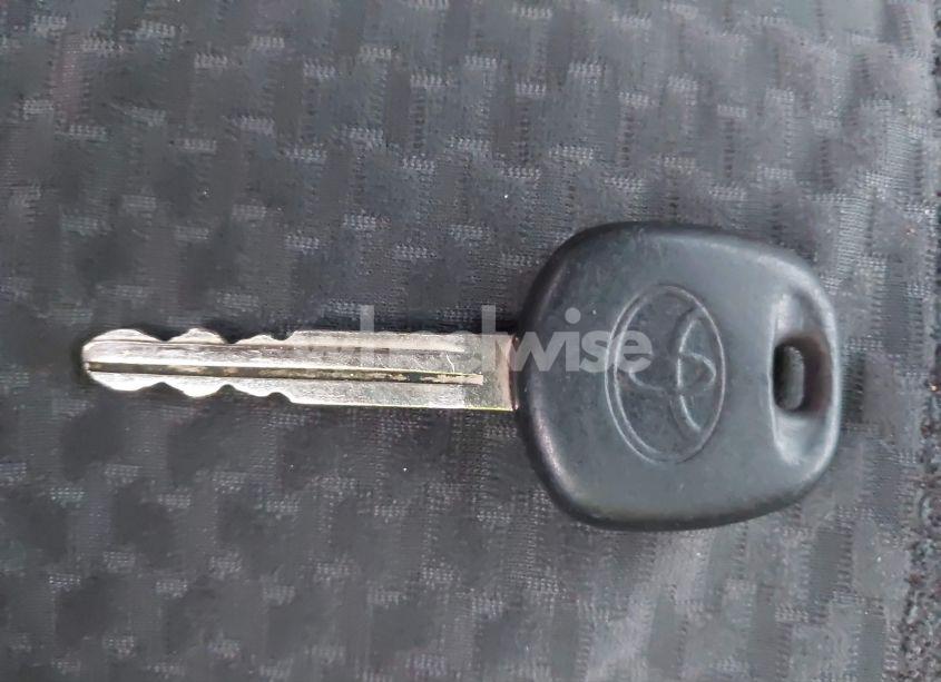 Photo 11 of 2005 Toyota Corolla S (VIN 1NXBR32EX5Z430817)