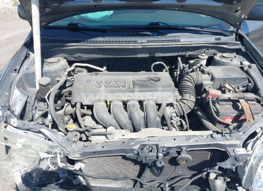 Photo 10 of 2005 Toyota Corolla CE (VIN 1NXBR32EX5Z432941)