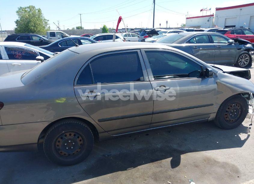 Photo 14 of 2005 Toyota Corolla CE (VIN 1NXBR32EX5Z432941)