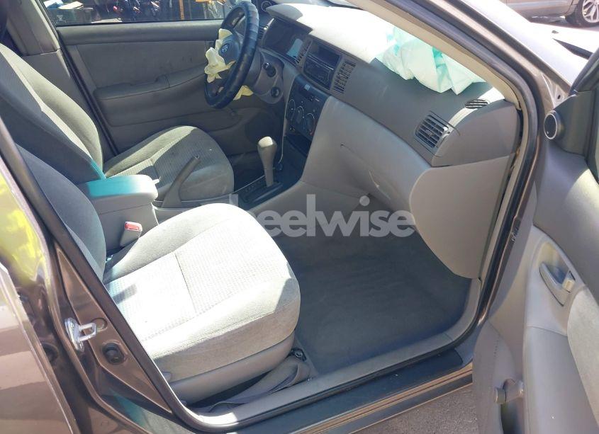 Photo 5 of 2005 Toyota Corolla CE (VIN 1NXBR32EX5Z432941)