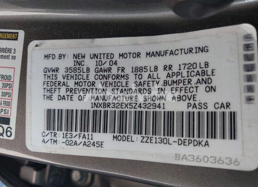 Photo 9 of 2005 Toyota Corolla CE (VIN 1NXBR32EX5Z432941)