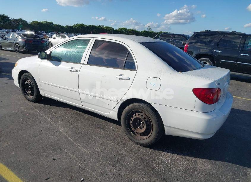 Photo 3 of 2005 Toyota Corolla CE (VIN 1NXBR32EX5Z437492)