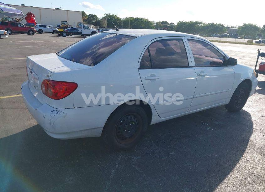 Photo 4 of 2005 Toyota Corolla CE (VIN 1NXBR32EX5Z437492)