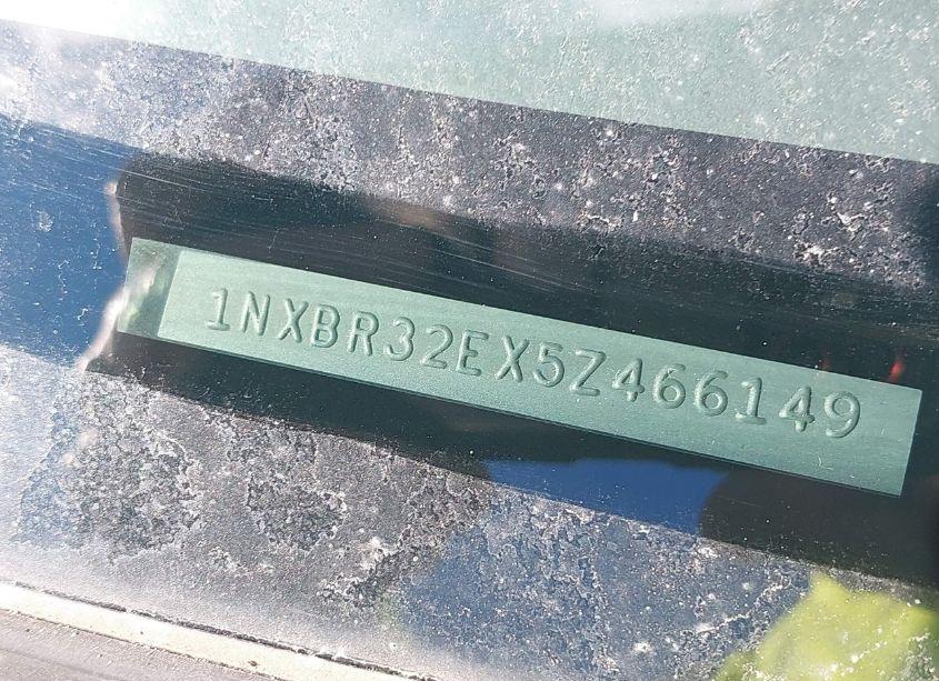 Photo 9 of 2005 Toyota Corolla CE (VIN 1NXBR32EX5Z466149)