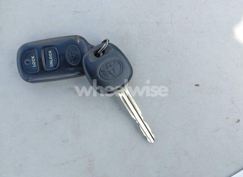 Photo 11 of 2005 Toyota Corolla S (VIN 1NXBR32EX5Z485008)