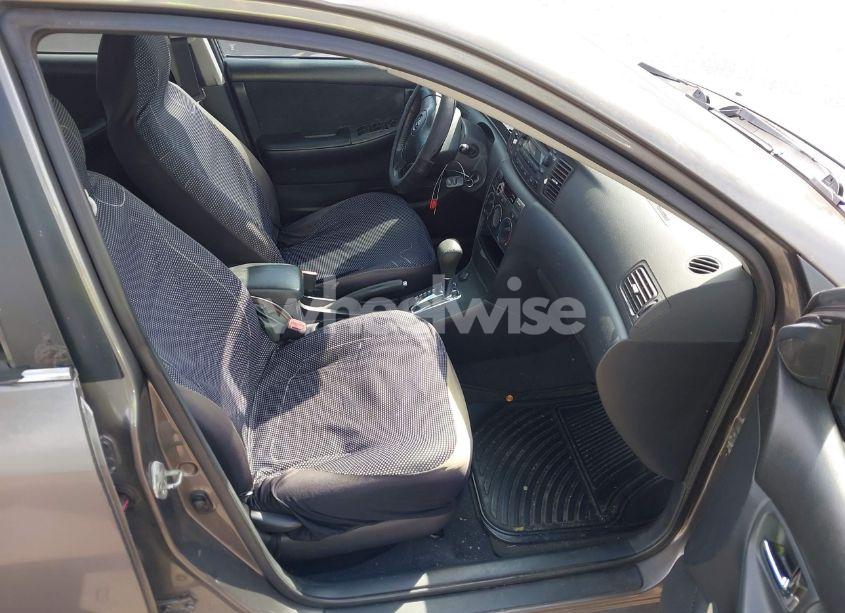 Photo 5 of 2005 Toyota Corolla S (VIN 1NXBR32EX5Z485008)